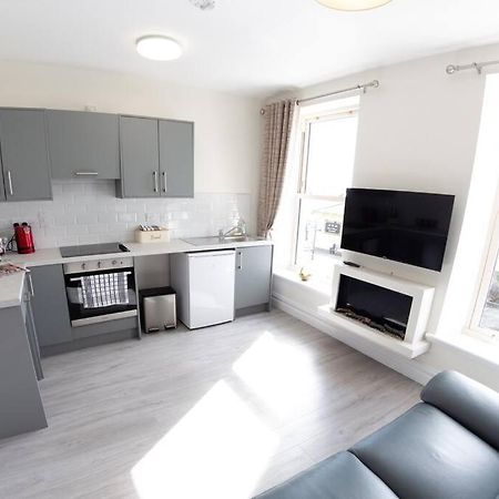 Unit 2 Island View Apartments With Stunning Harbour View Cobh Dış mekan fotoğraf