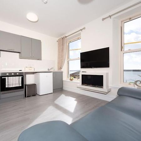 Unit 2 Island View Apartments With Stunning Harbour View Cobh Dış mekan fotoğraf