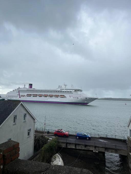Unit 2 Island View Apartments With Stunning Harbour View Cobh Dış mekan fotoğraf