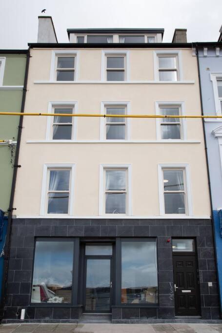 Unit 2 Island View Apartments With Stunning Harbour View Cobh Dış mekan fotoğraf